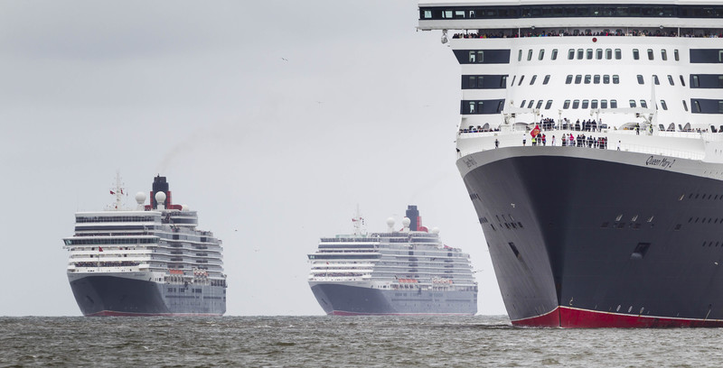The dance of the Three Queens