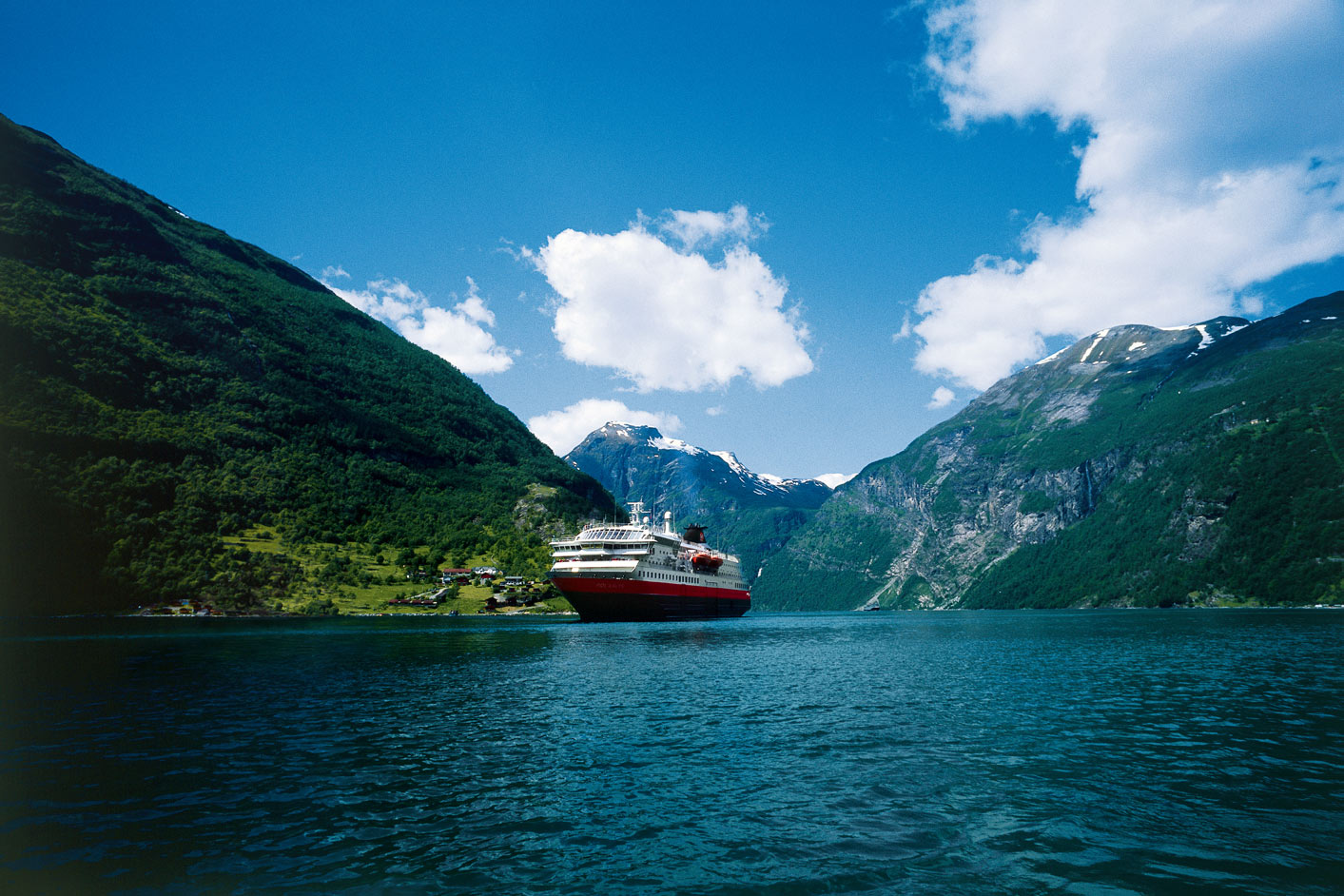 Hurtigruten
