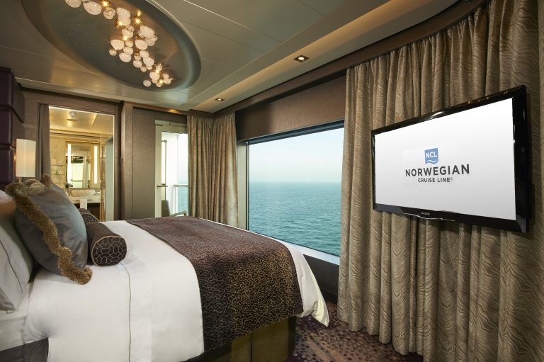 Haven Delux Owners Suite Bedroom