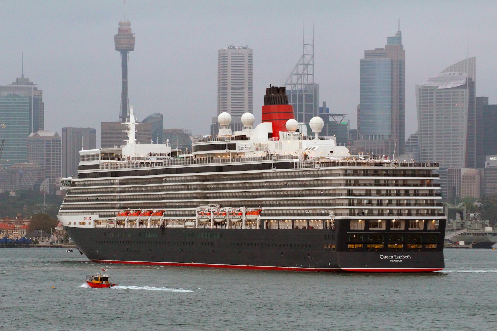Queen Elizabeth-in Sydney 2016 Cruise Passenger