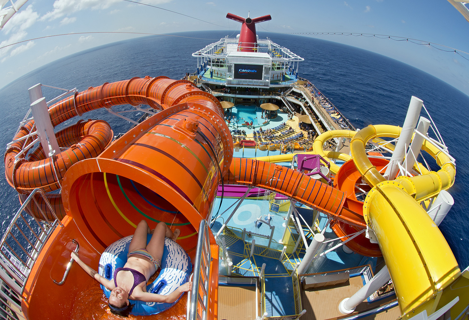 Vista v Harmony - the wildest entertainment at sea