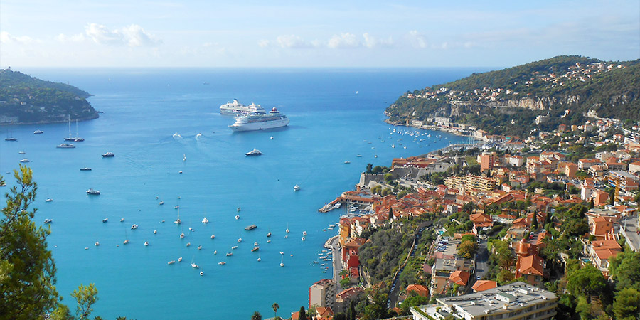 DFAT tells Aussie travellers to exercise high degree of caution in France