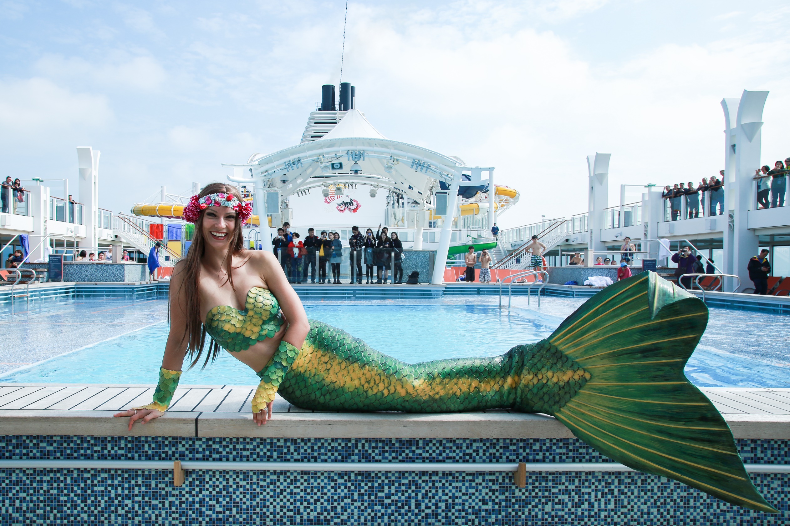 Weekly roundup: Dream Cruises gets a mermaid; Aqua Expeditions host Michelin-starred chef; hot Oceania Cruises extra