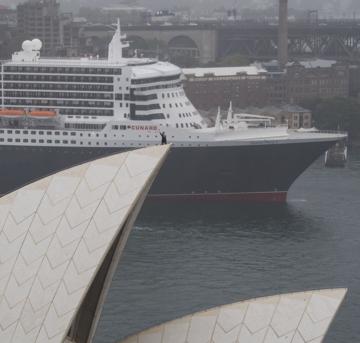 How Queen Mary kept calm and carried on to take Sydney by storm