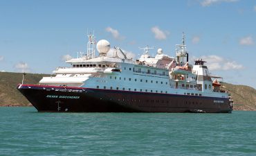Silver Discoverer