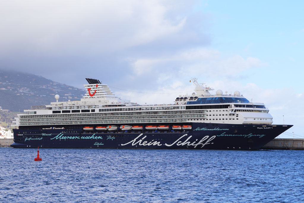 mein schiff 1 ship