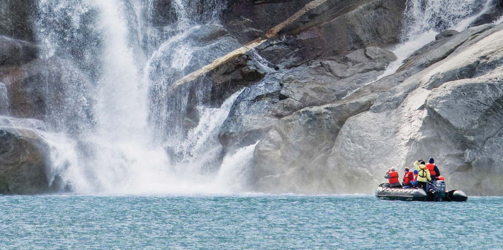 Cruise Canada and Alaska - big and small