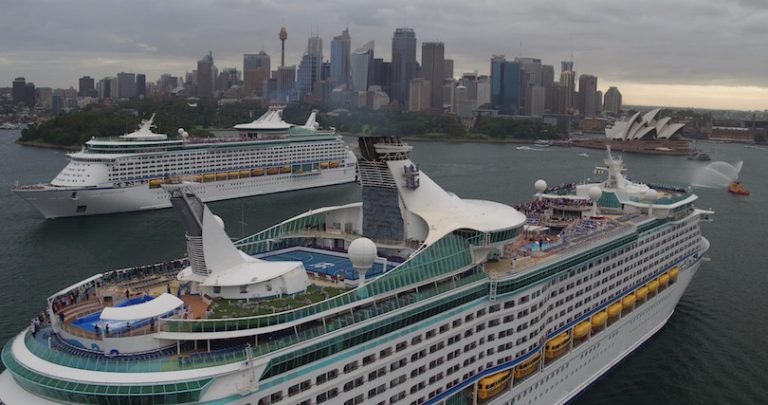 Sydney Harbour in crisis after lines pull out