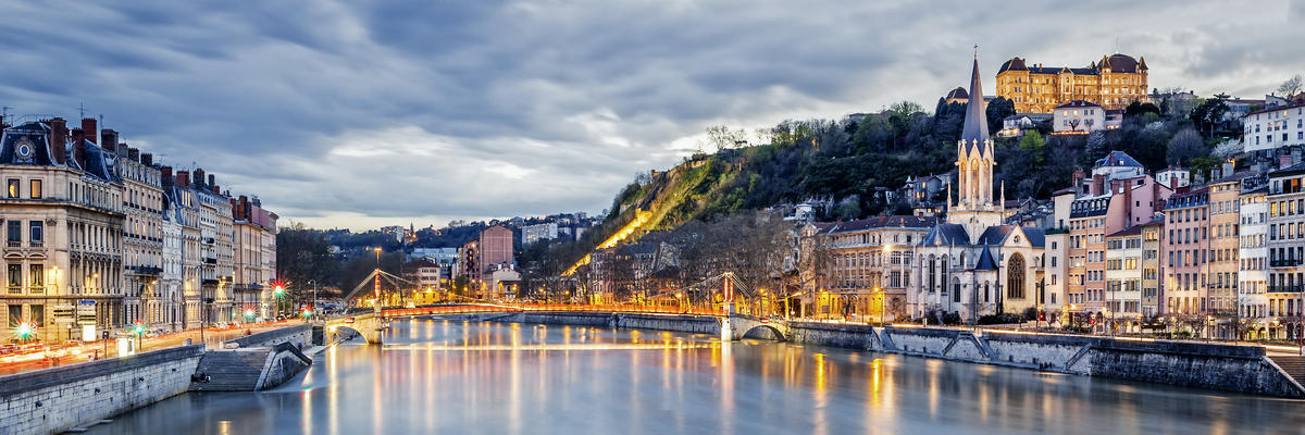 Riviera Travel launches