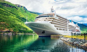 Best time to buy an ocean cruise