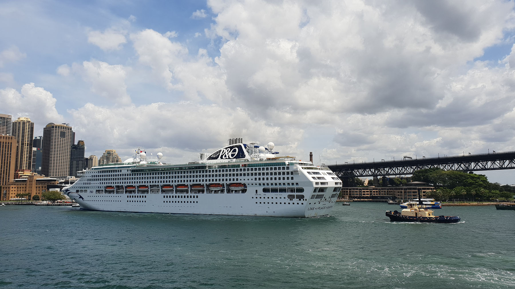 P&O Pacific Explorer