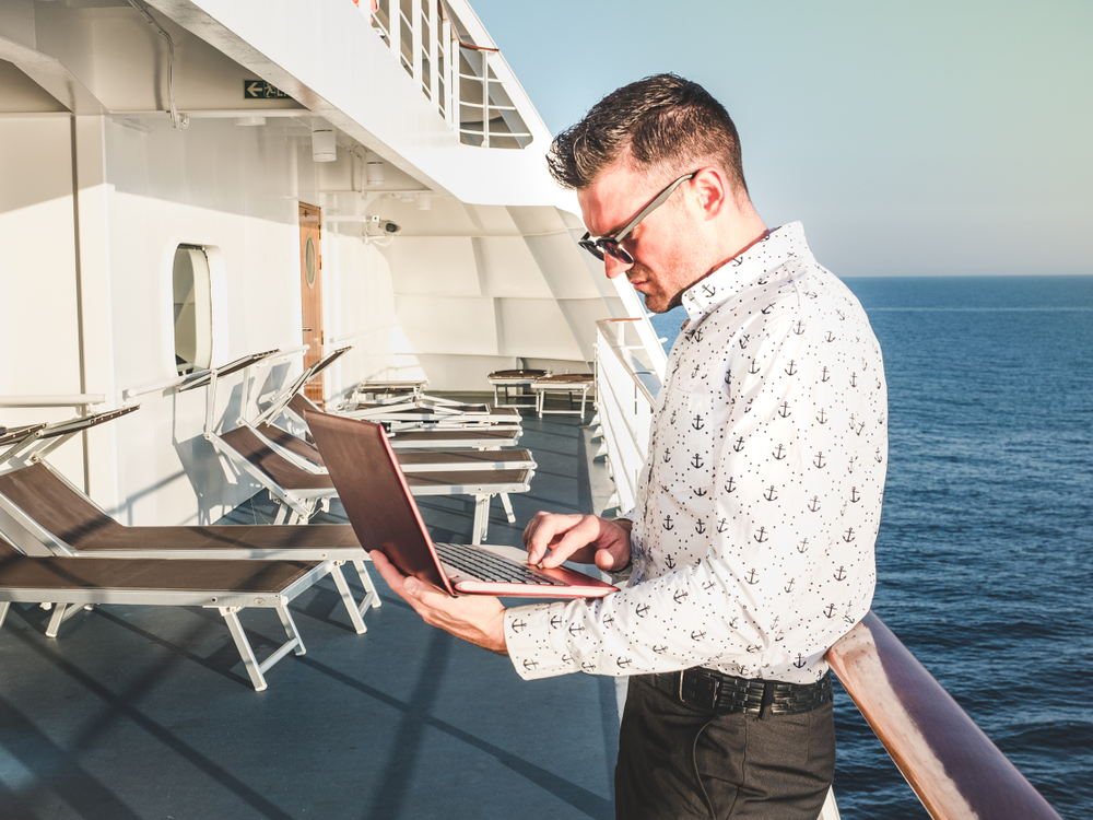 Cruise & Travel