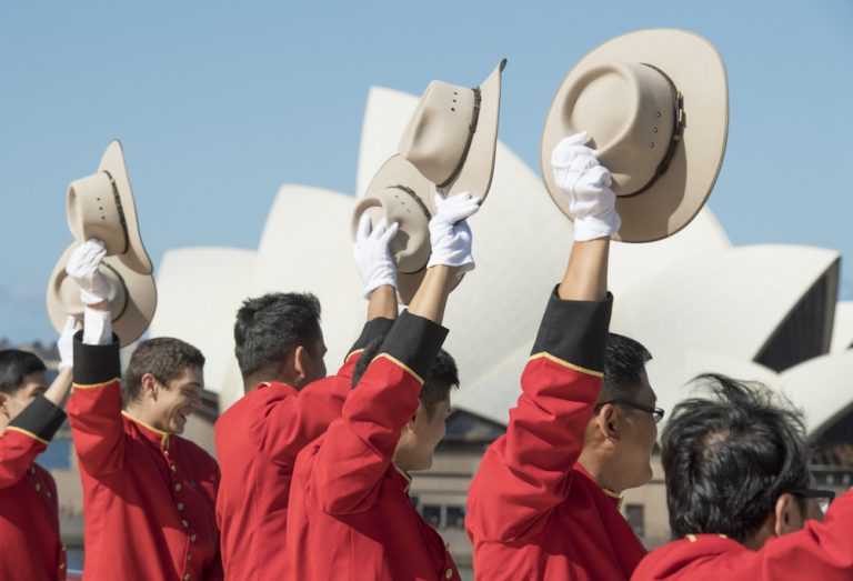 Cunard Queens in Australia