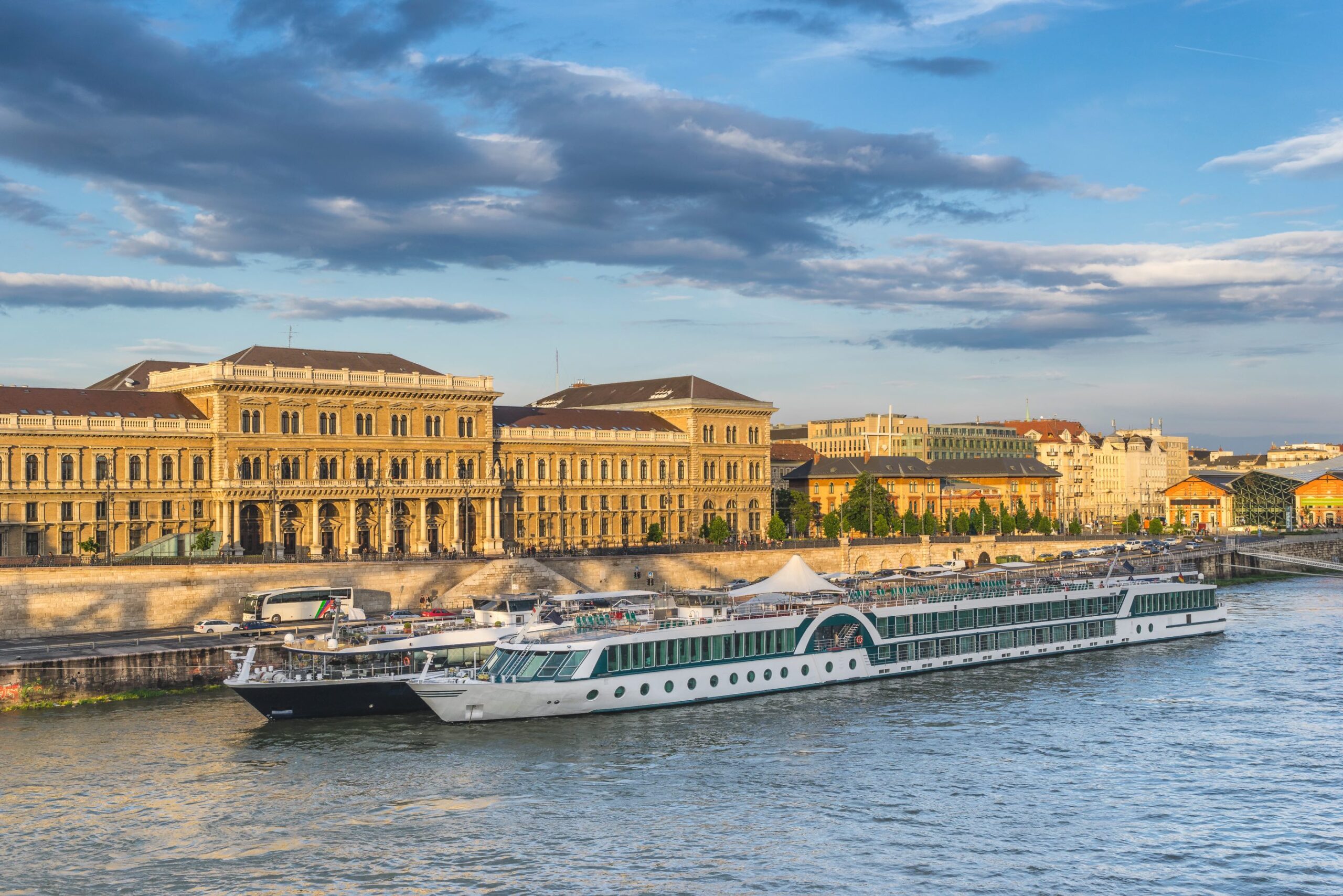 Are there too many river ships for Europe's rivers?
