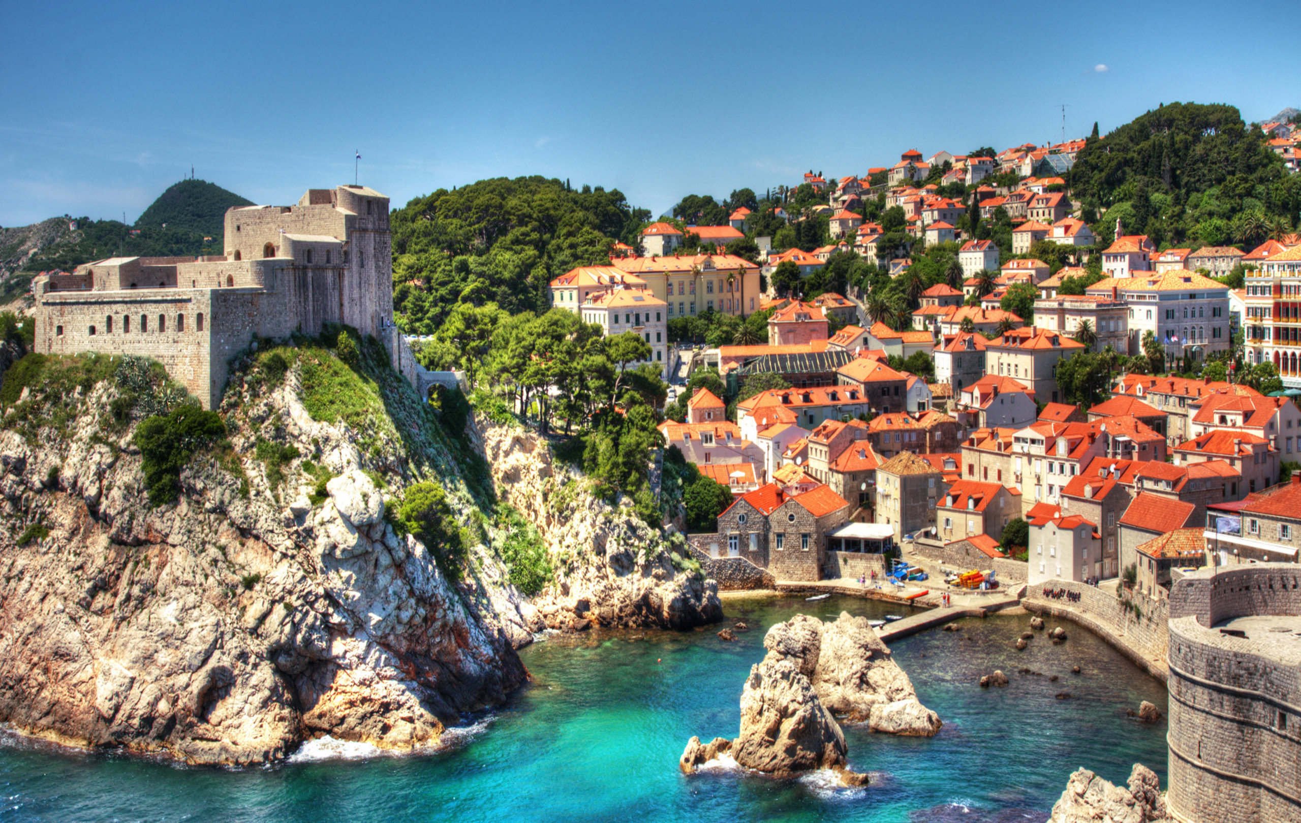 Place-Lovrijenac-in-dubrovnik