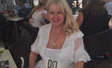 Why I love to sail alone - advice from a glamorous solo cruiser