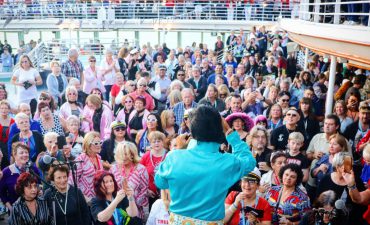 P&O Cruises Tribute Cruise deck performance