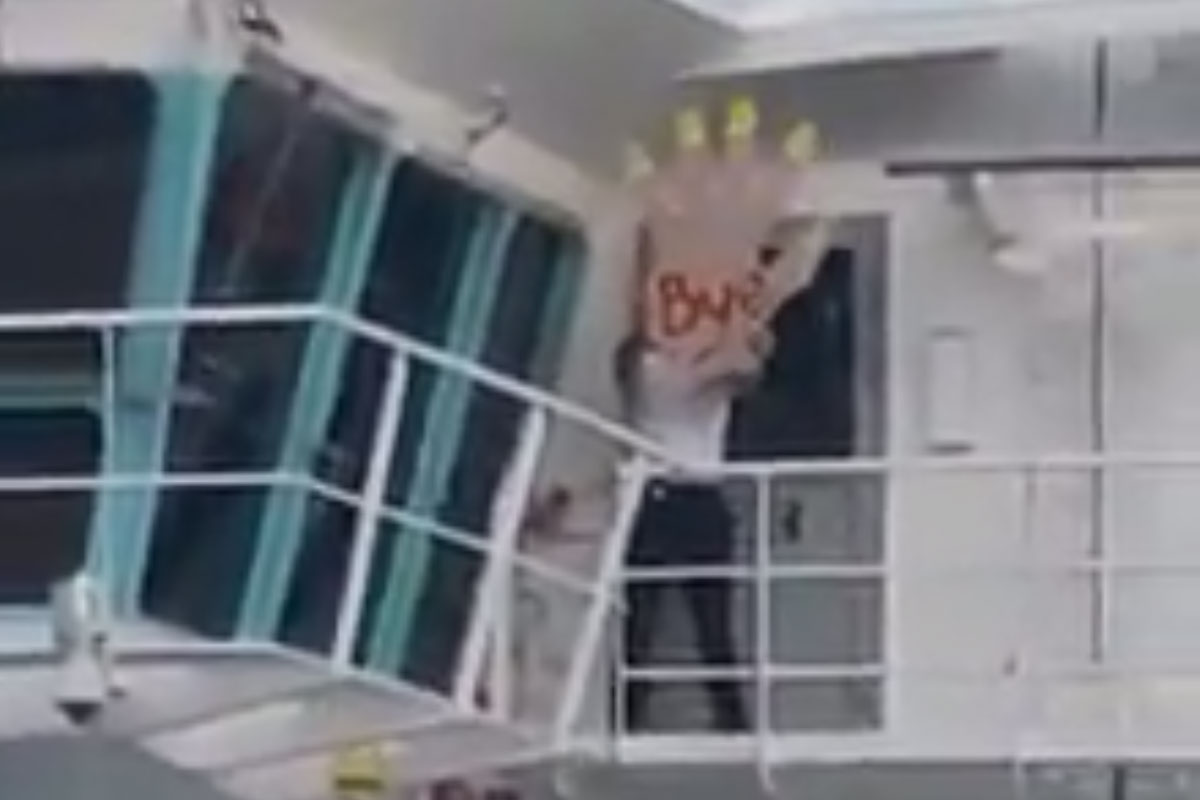 Cruise passengers miss their ship