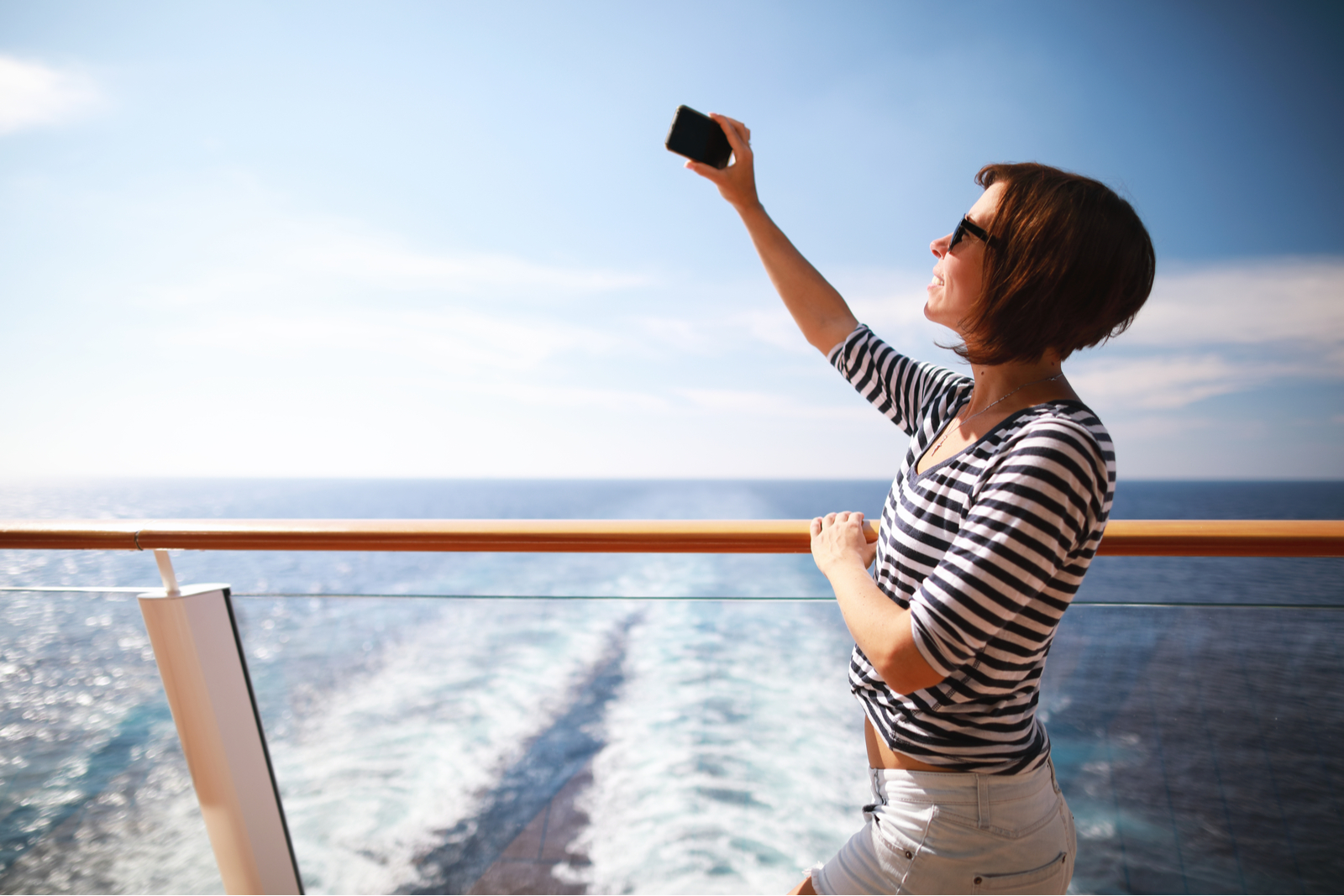 Who's got the cheapest cruise ship Internet