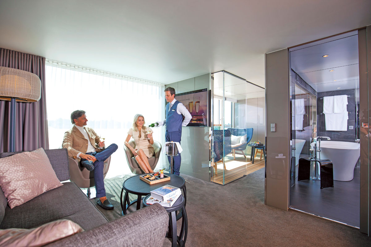 scenic diamond royal owners suite