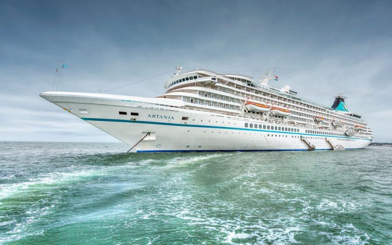 Rescue deal made to fly Artania cruise passengers to Germany