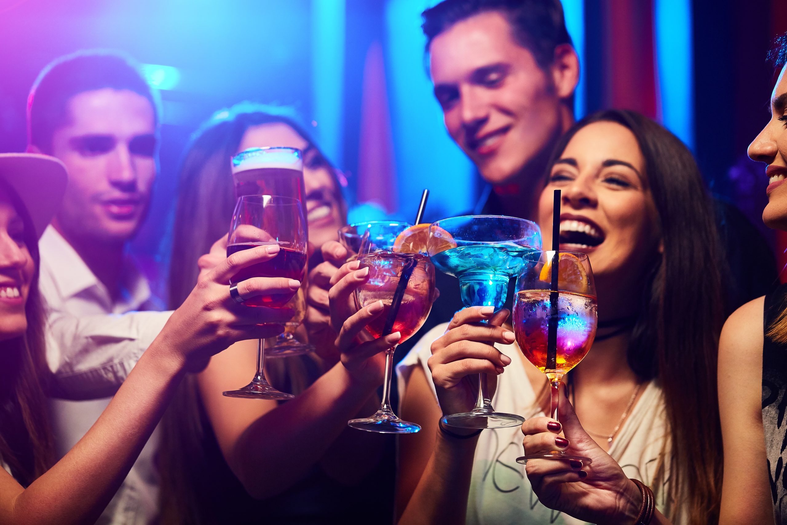 Top 20 ways to score cheap or free drinks on your cruise
