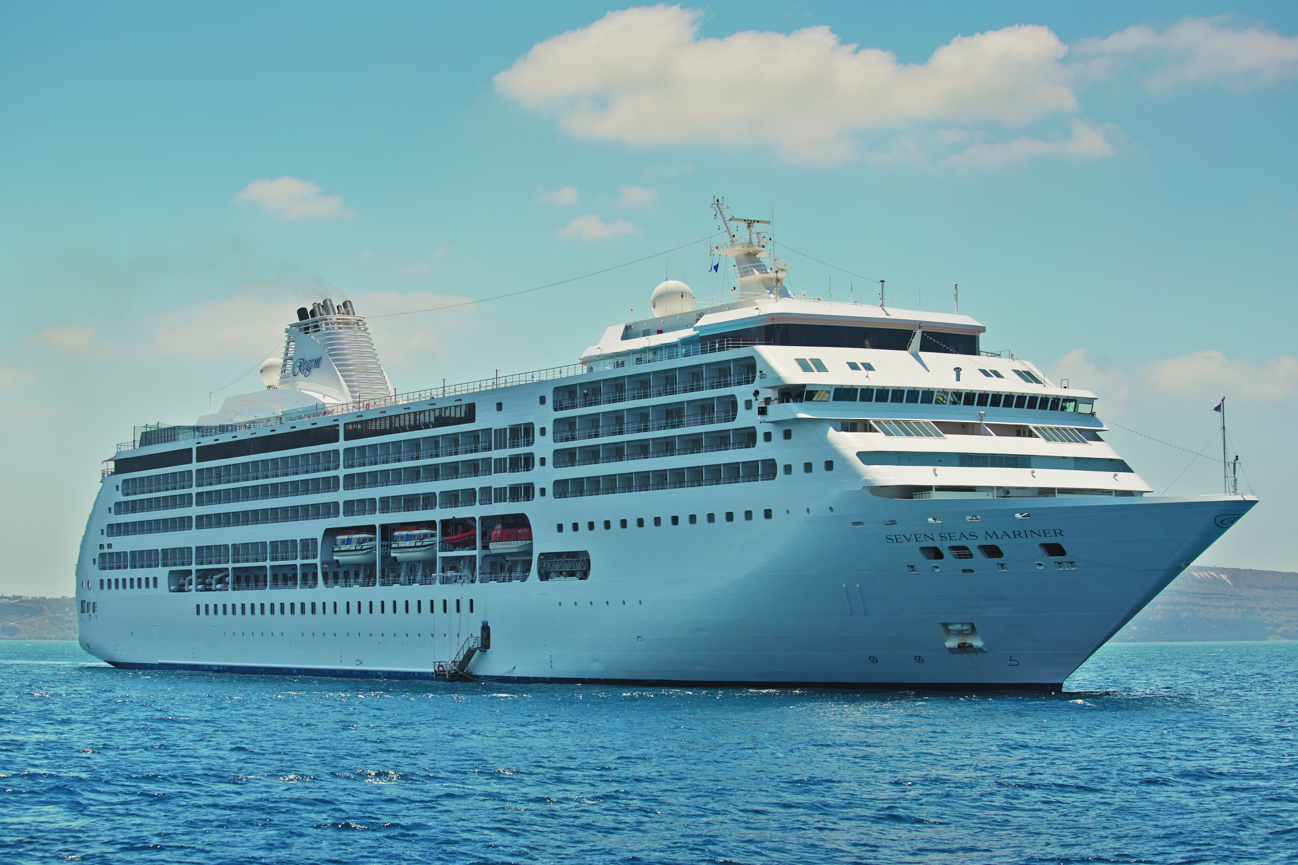 Regent Seven Seas breaks sales record.