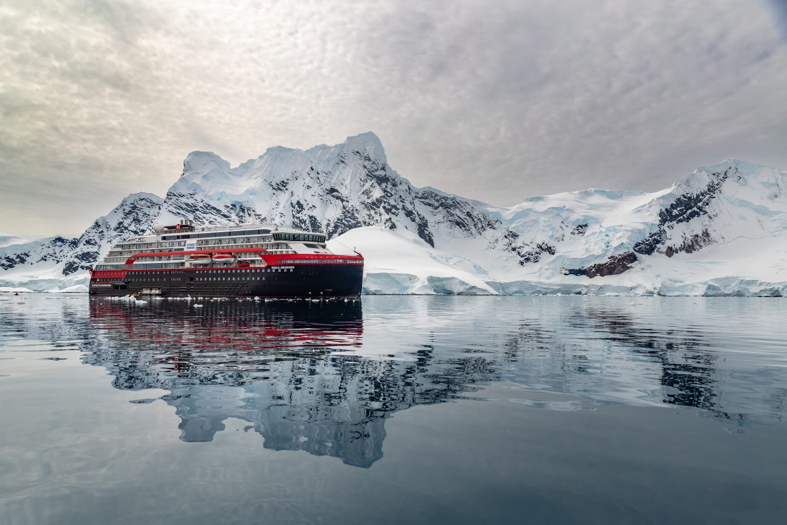 Roald-Amundsen-in-Paradise-Bay