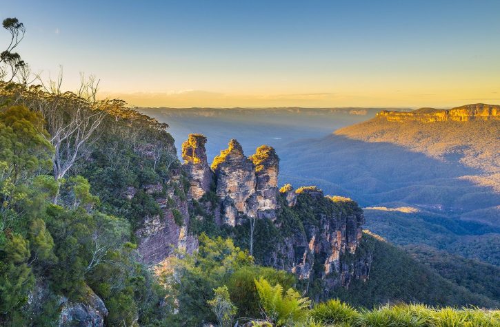 Blue Mountains shutterstock 1593023755