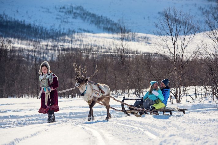 Reindeer sledding Coastal Expedition Norway HGR 136568 1920 Photo Agurtxane Concellon
