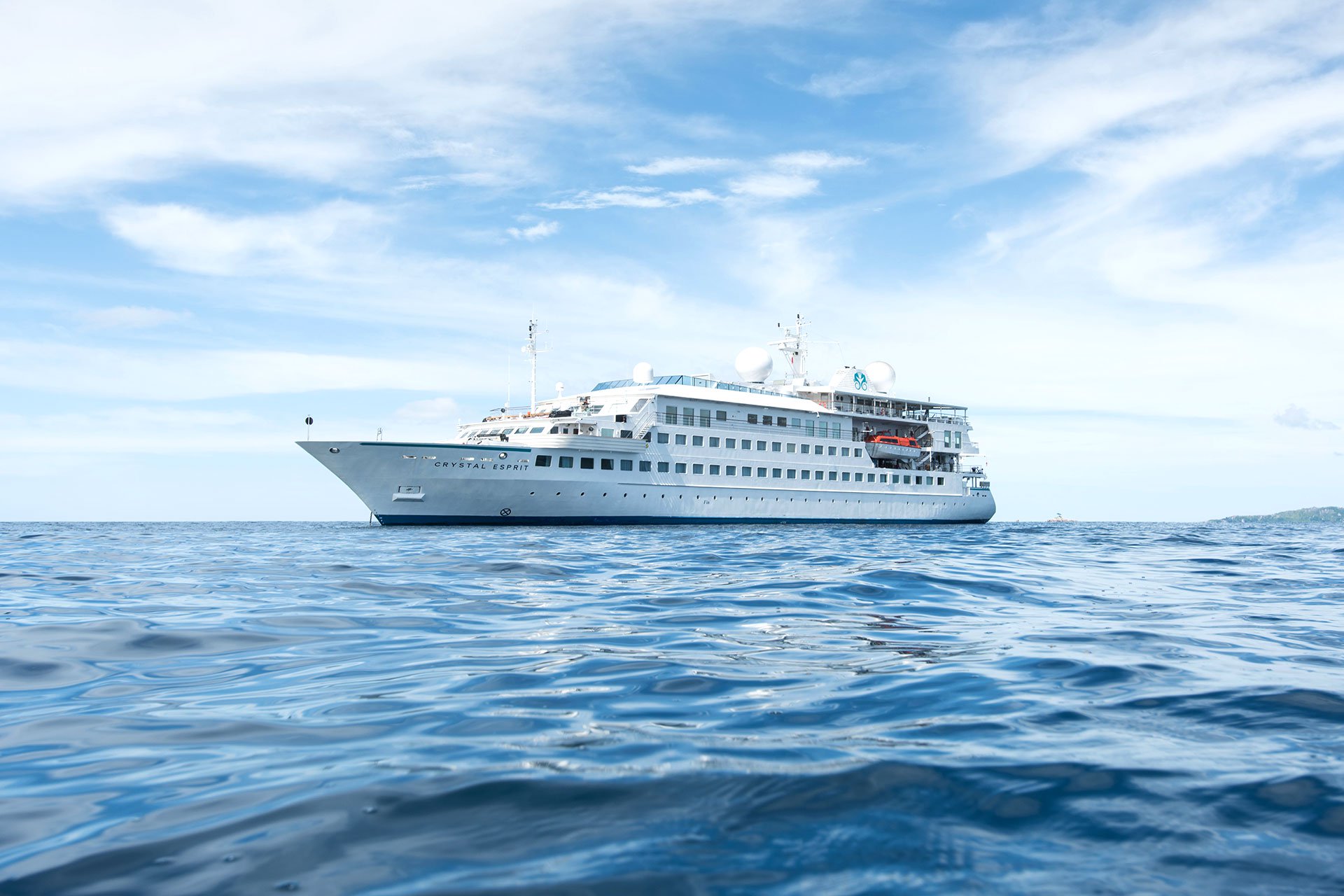 Crystal Cruises sells the Crystal Esprit to Lindblad Expeditions
