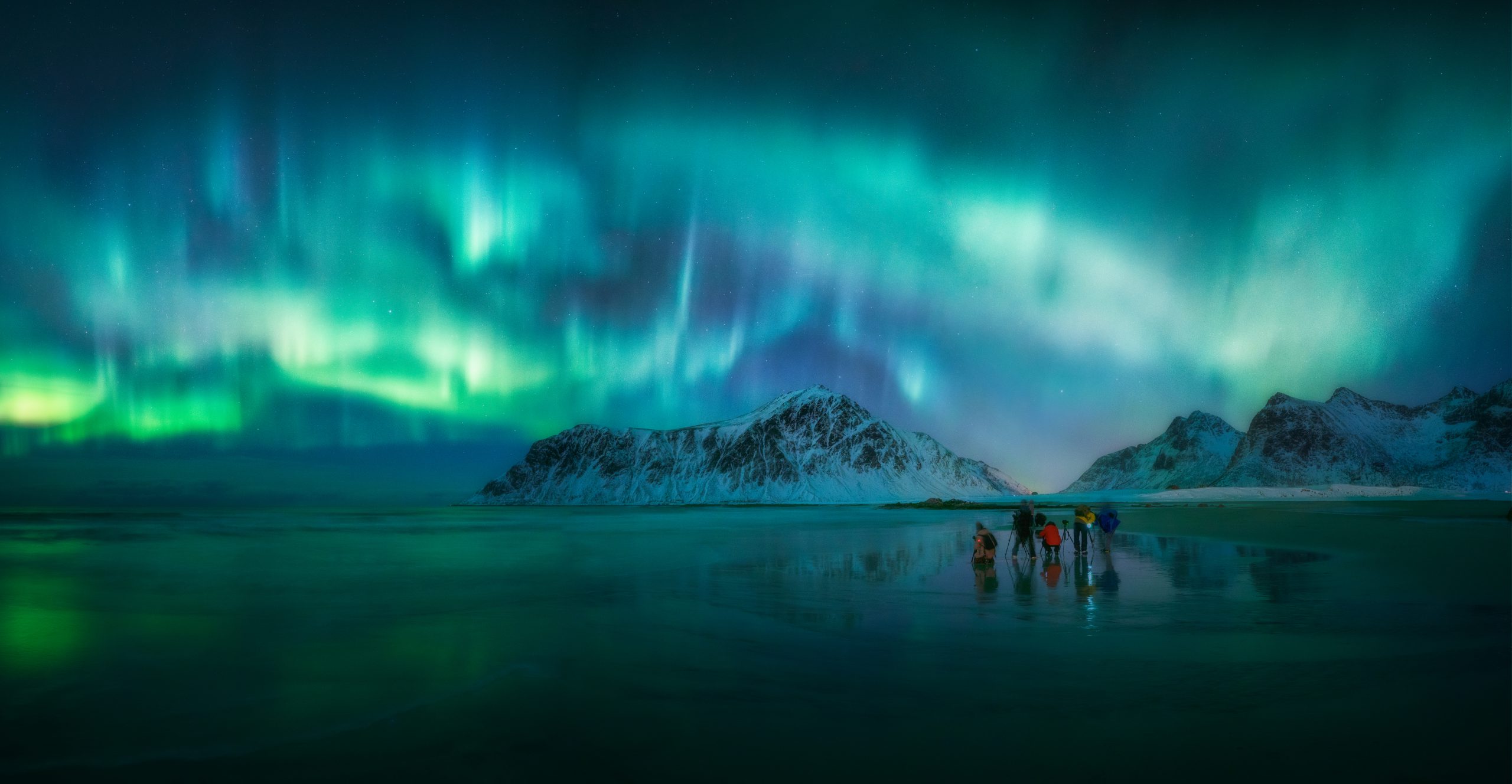 Save up to $2000 per suite when you book a Hurtigruten Norwegian Coastal Express itinerary in 2022 & 2023