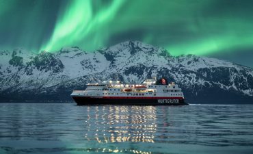 Chase nature's greatest show with Hurtigruten's "Follow the Lights" packages