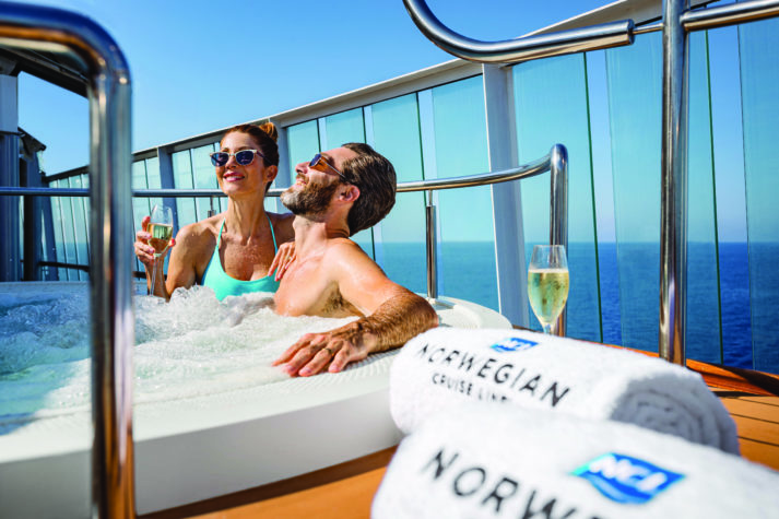 NCL STR SPICE H2O HOT TUB 0969.tif