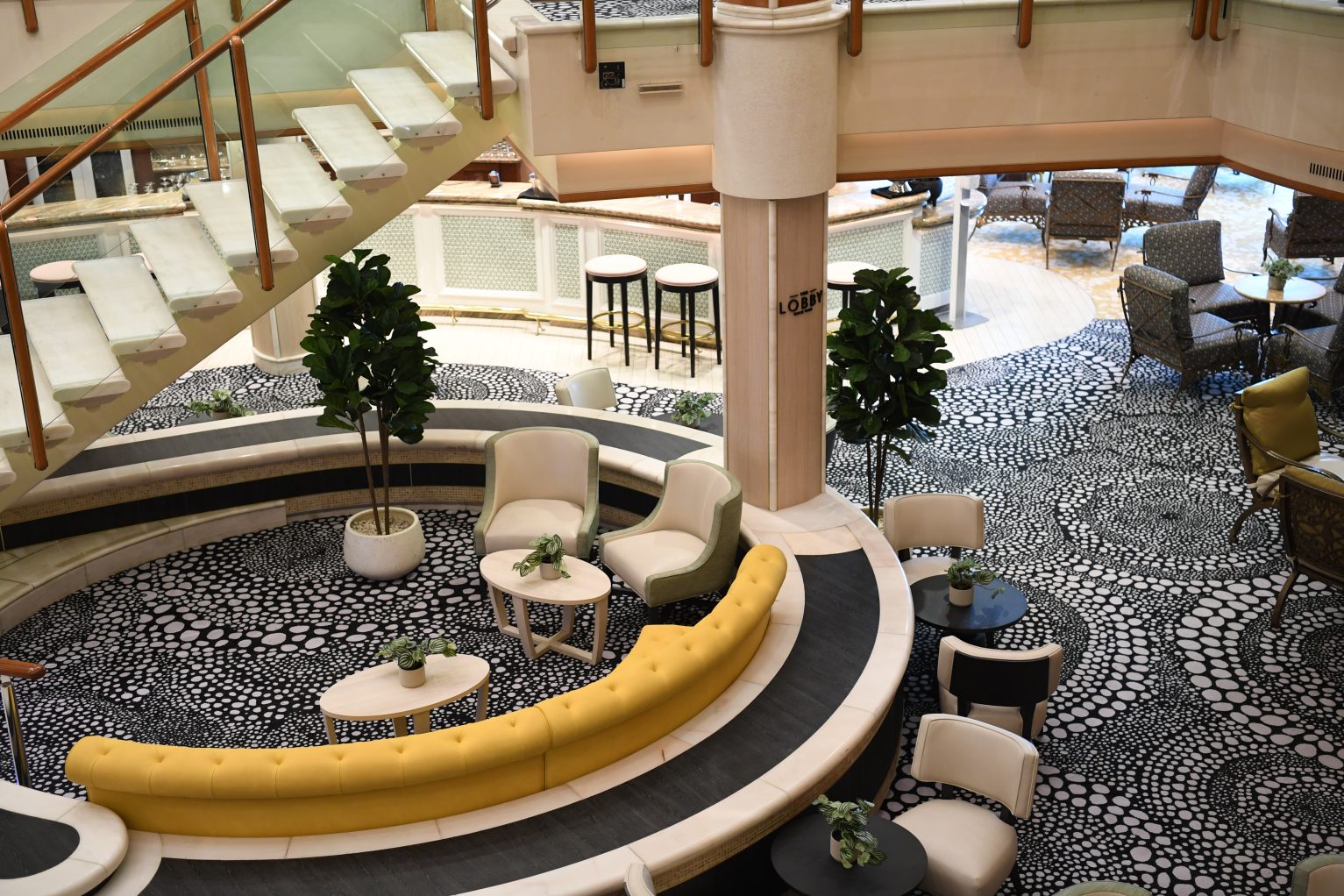 pacific adventure lounge