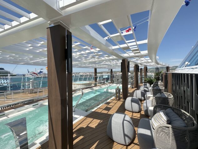 Vista spa pool 2