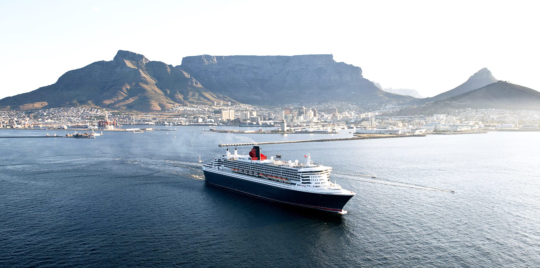 QM2 ship