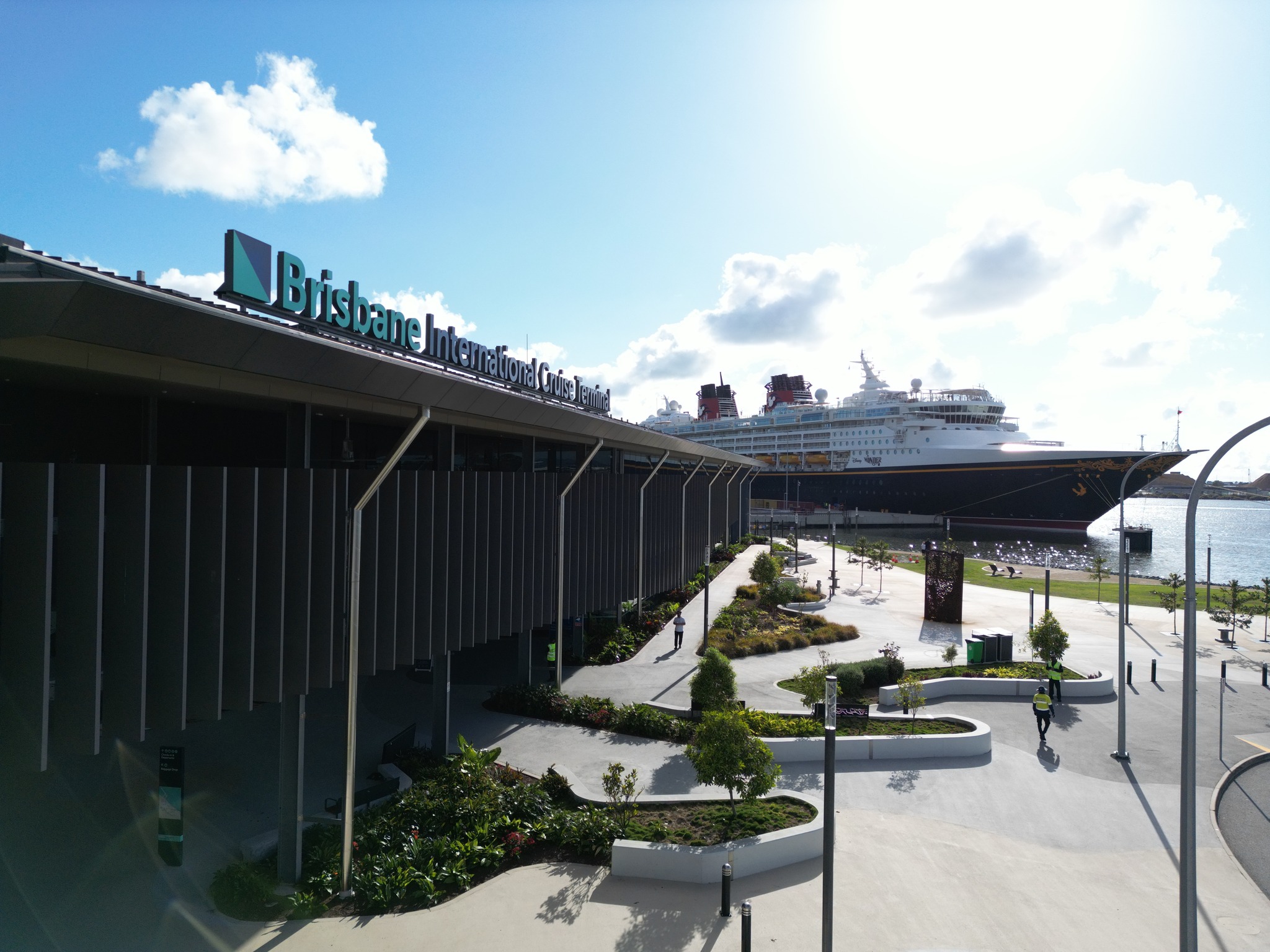 Disney Wonder port of Brisbane