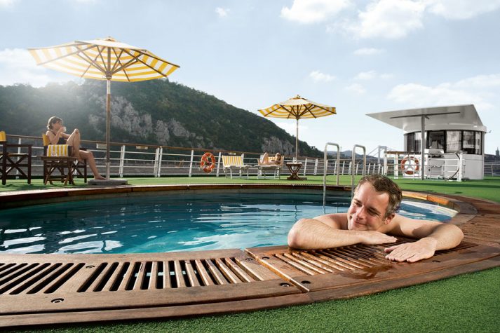 a rosa pool