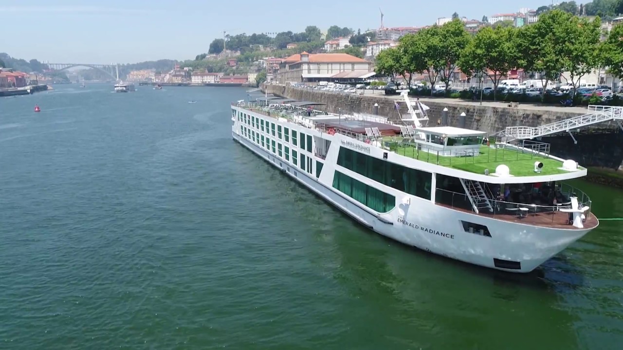 emerald radiance douro