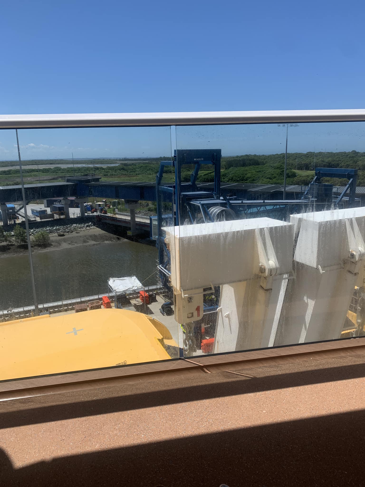An obstructed view on Laura's ship