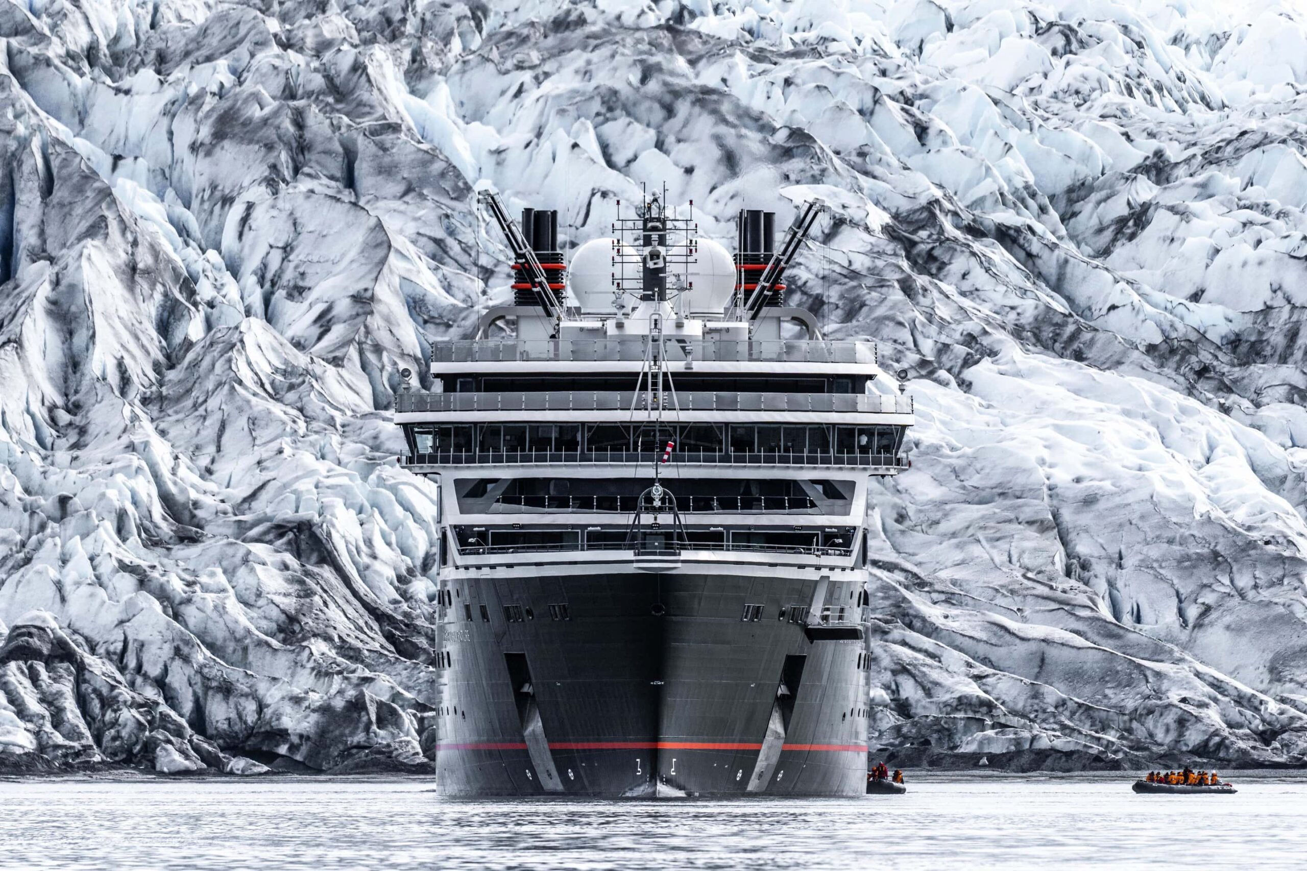 Seabourn Pursuit and APT