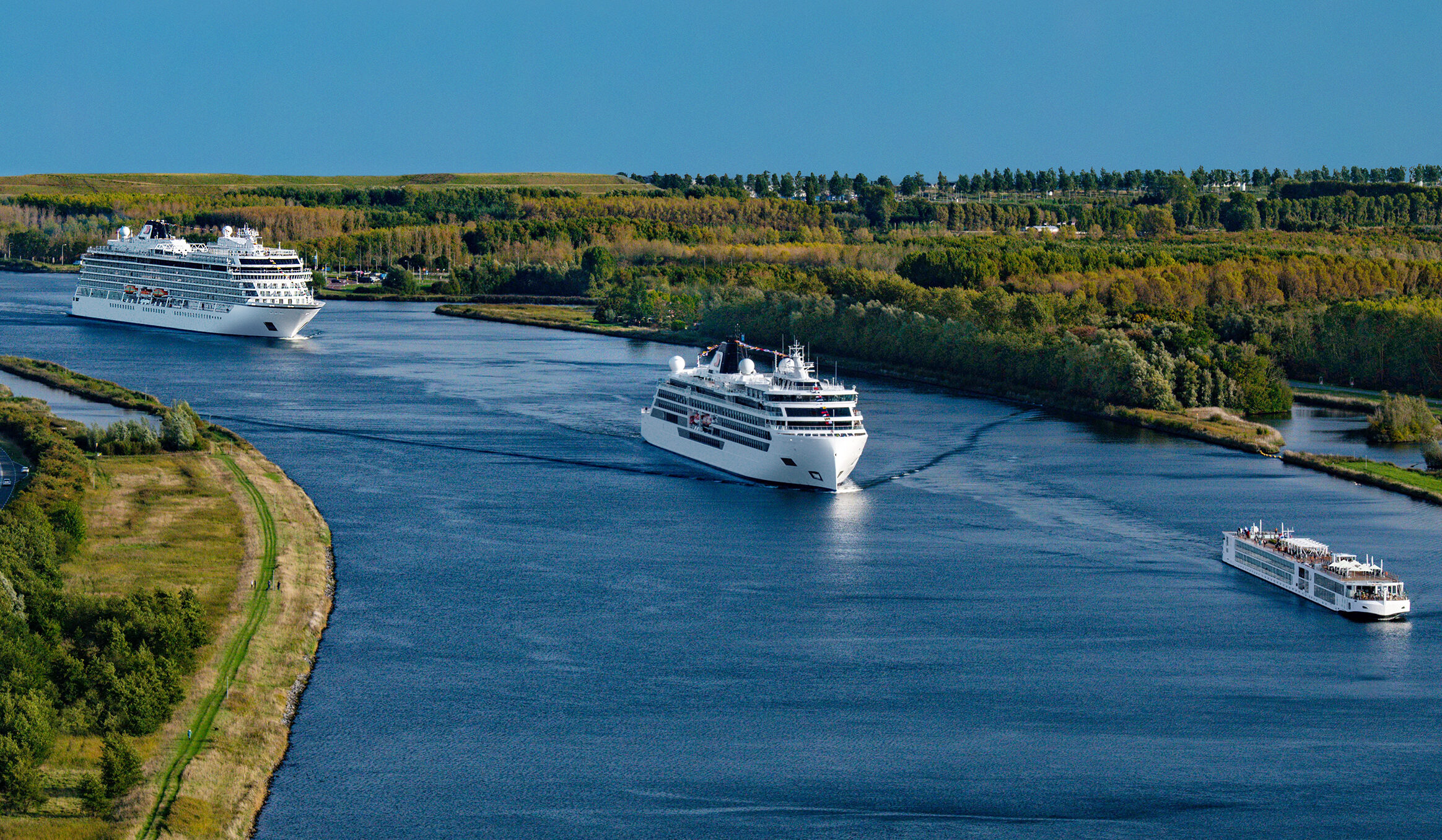 CC Viking Oceans Rivers Expeditions Convoy SKY edited