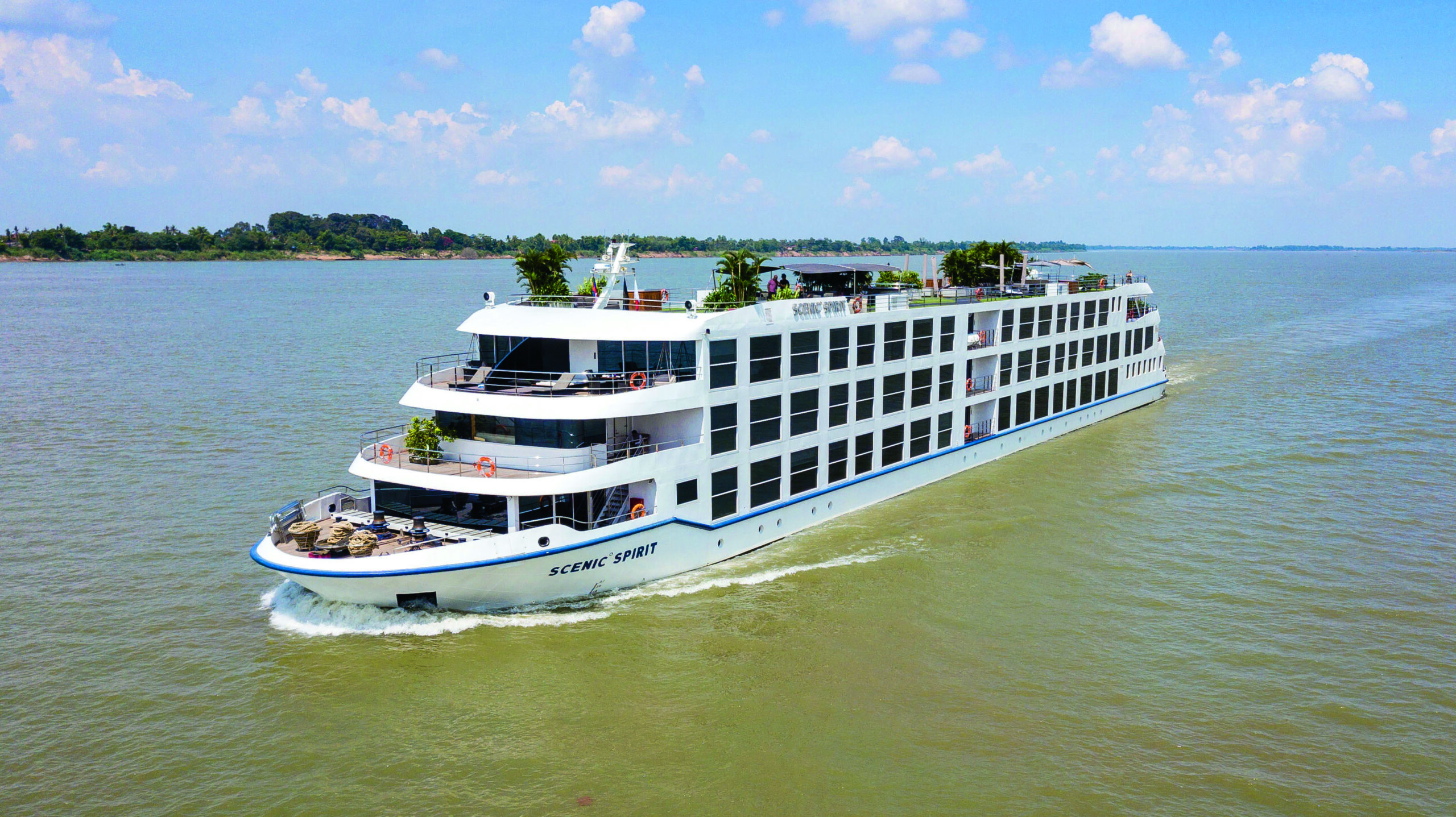 The Scenic Spirit on the Mekong