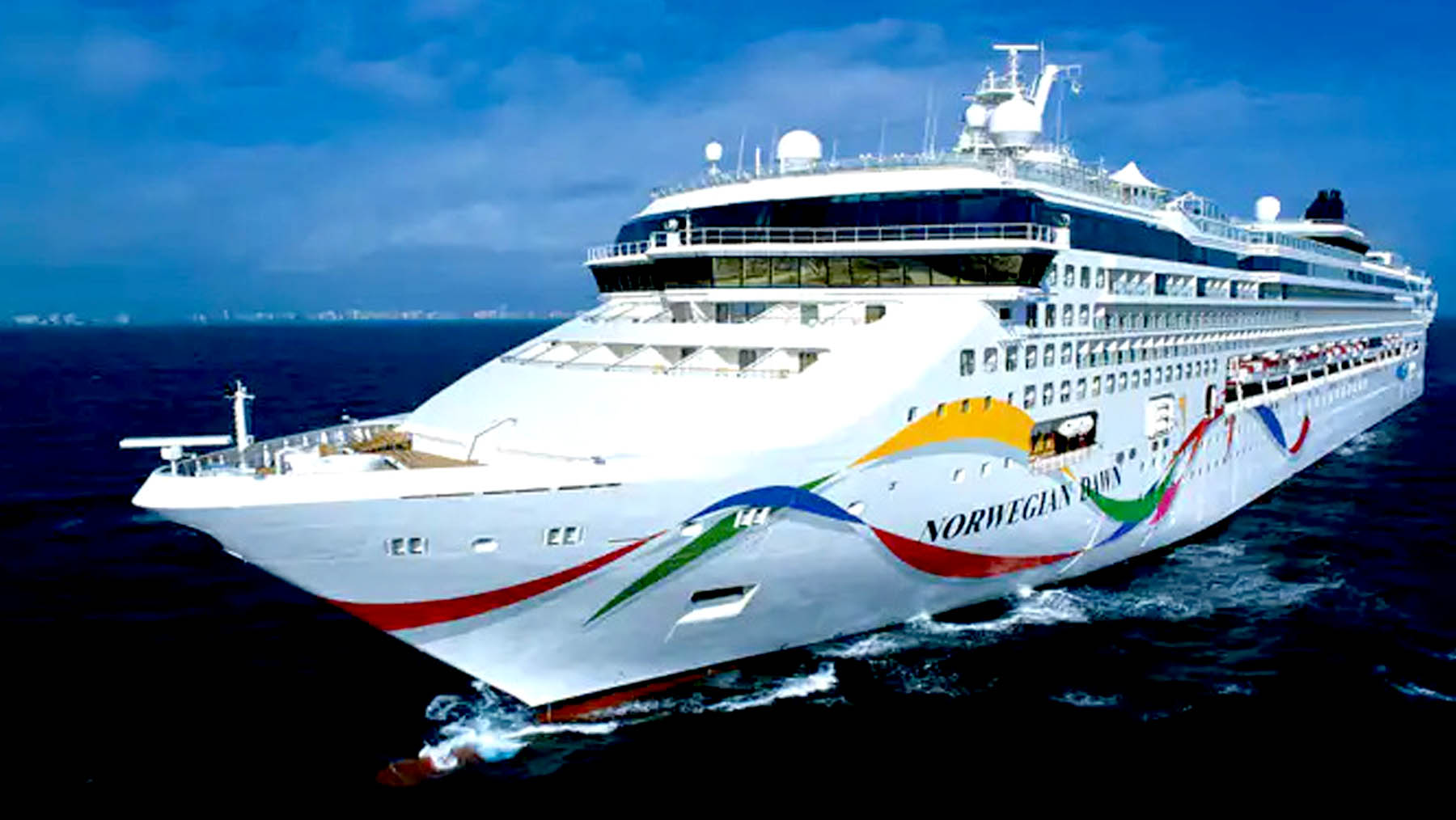 Norwegian Dawn leaves late guests behind in Africa