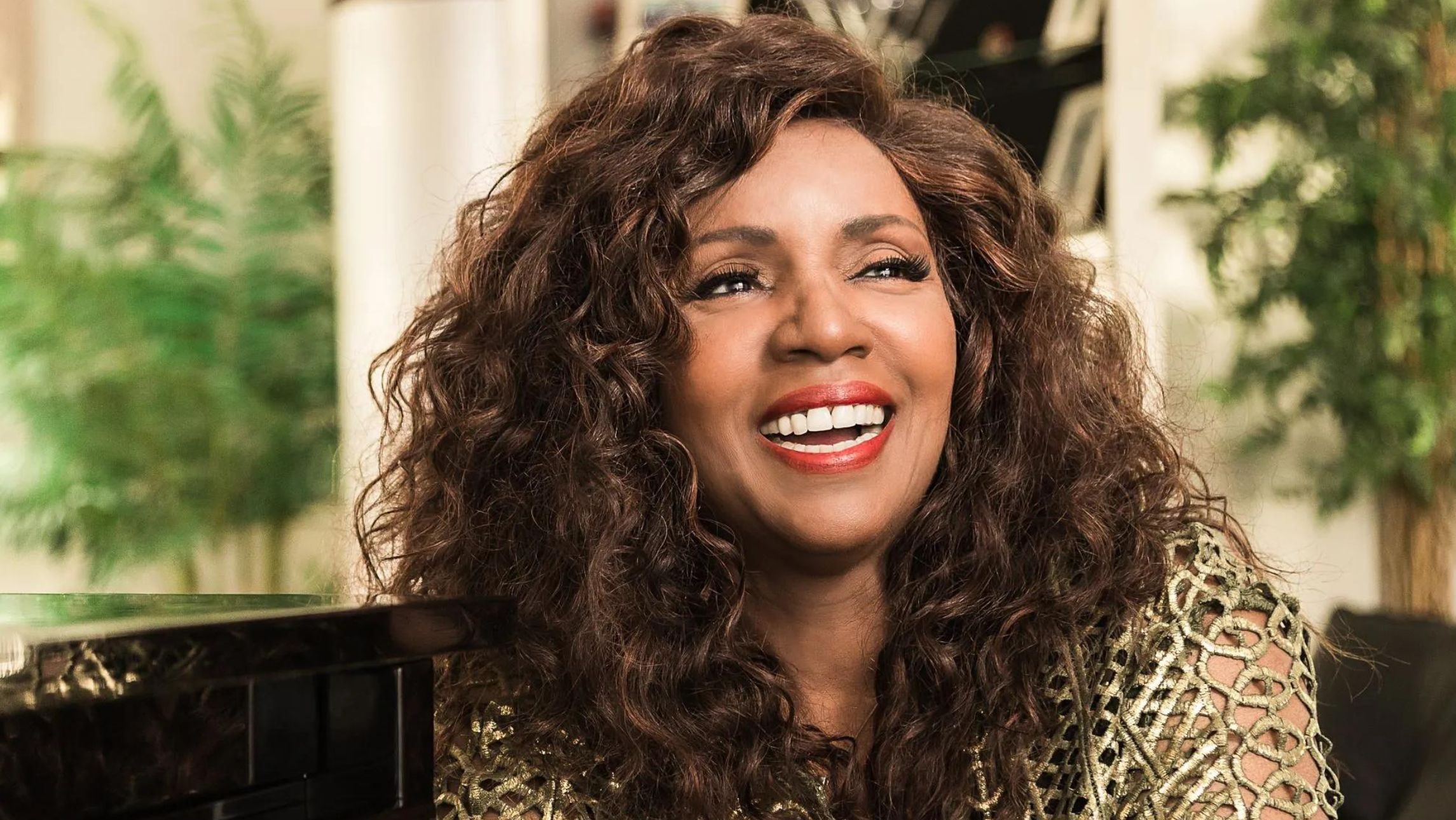 Gloria Gaynor and Crystal