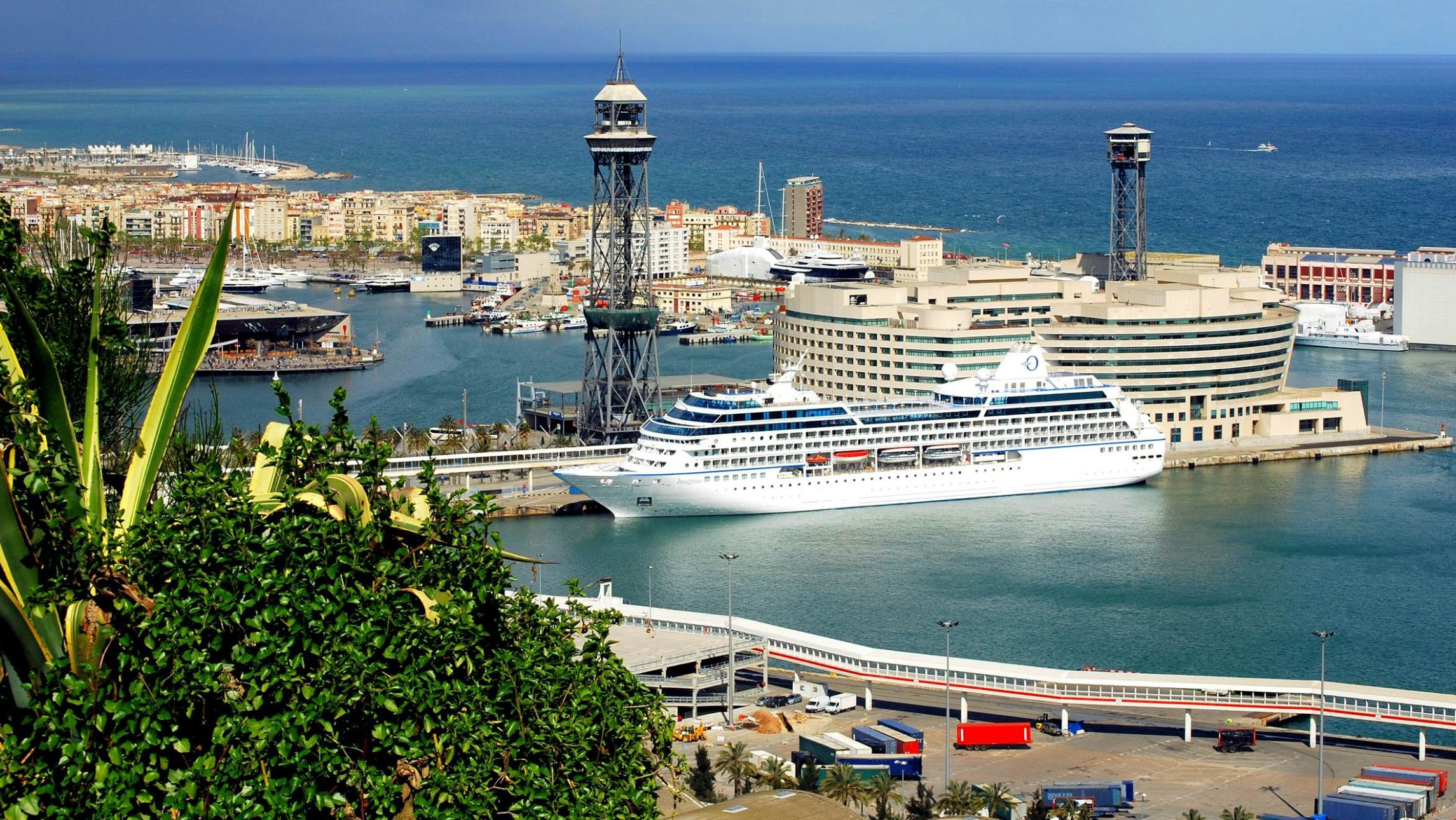 Spanish port of Barclona with cruise ship